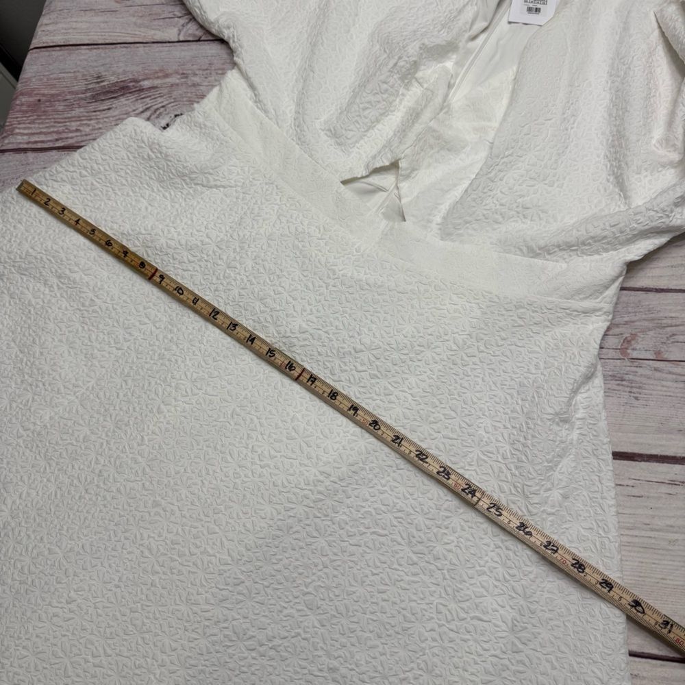 ShowPo Ashtina Midi Dress-V Neck Cut Out Puff Sleeve Dress in White Size 16 NEW - Picture 7 of 12